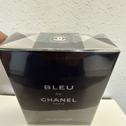 Bleu De Chanel Pairs 