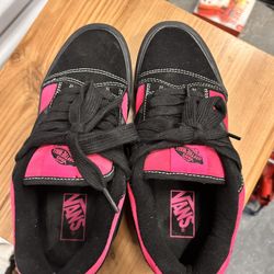 Women’s Vans Size 8.5