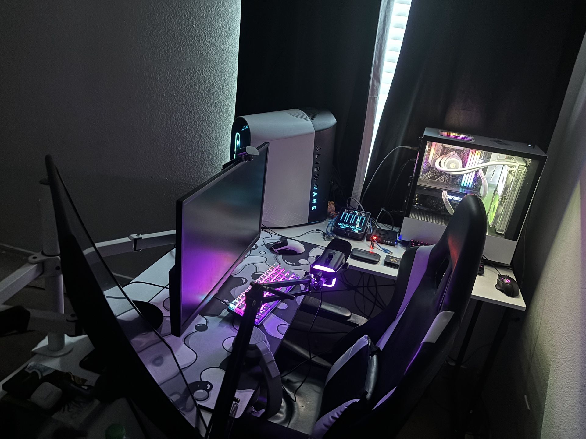Gaming/ Streaming Setup ! Willing To Sell Things Separate