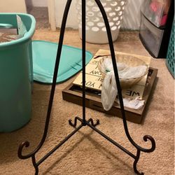 Canvas Metal Holder