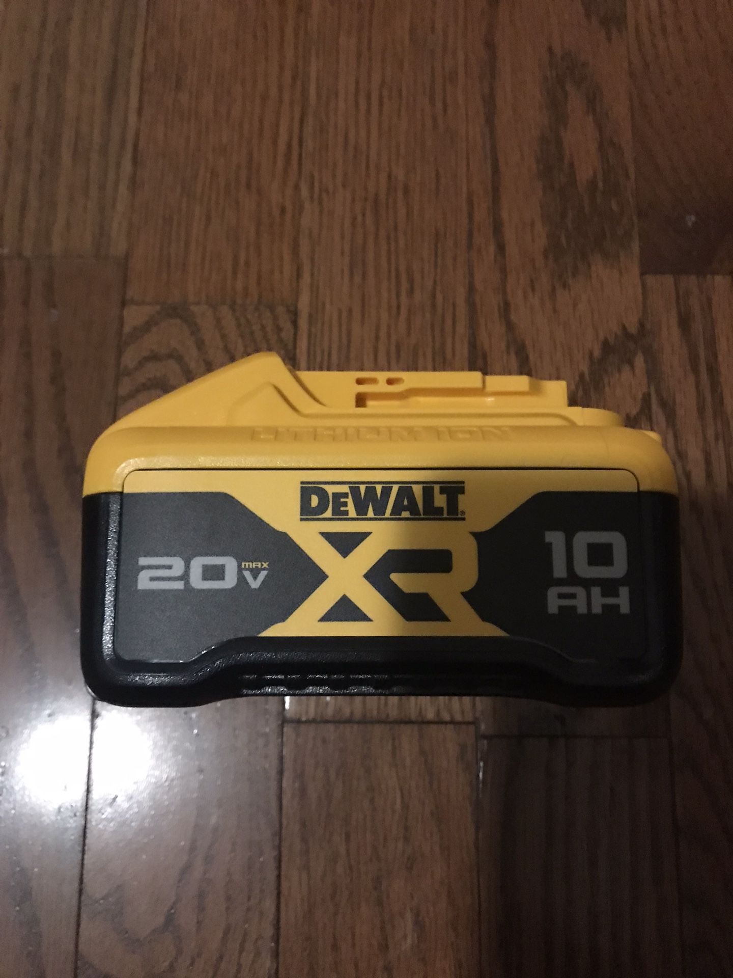 Dewalt Xr 10ah Battery New $100 Firm Cash Olny 