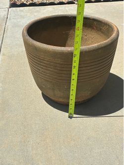 16” Rustic Terracotta-Style Ceramic Planter Pot – Heavy Outdoor Garden Pot