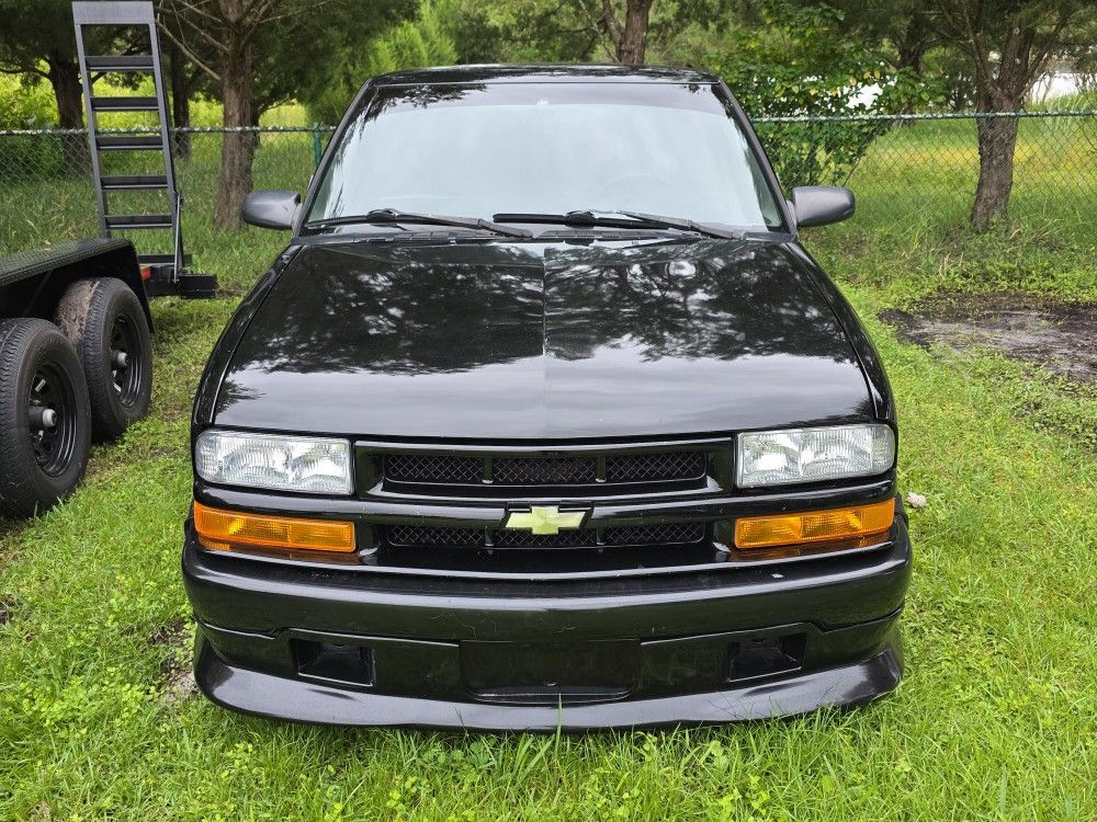 Chevy S10 Front Hood