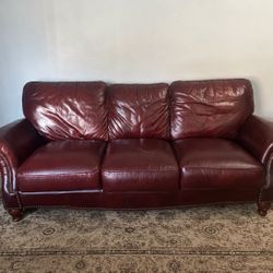 Robinson & Robinson Mahogany Leather Sofa – FREE Delivery