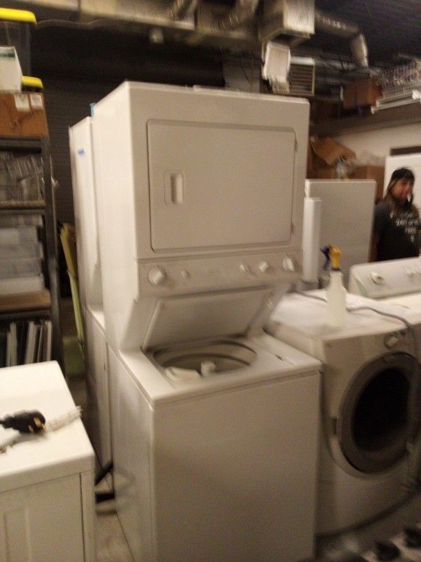 Full Size Stackable Washer And Dryer 