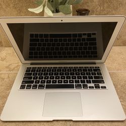 Early 2015 MacBook Air 13 inch screen macOS Monterey 12.7.6