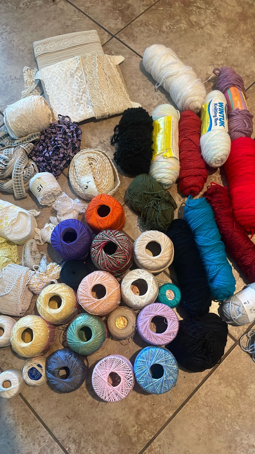 lace, crochet, yarn