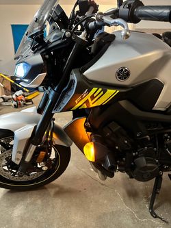 2017 FZ09 trade for dump trailer