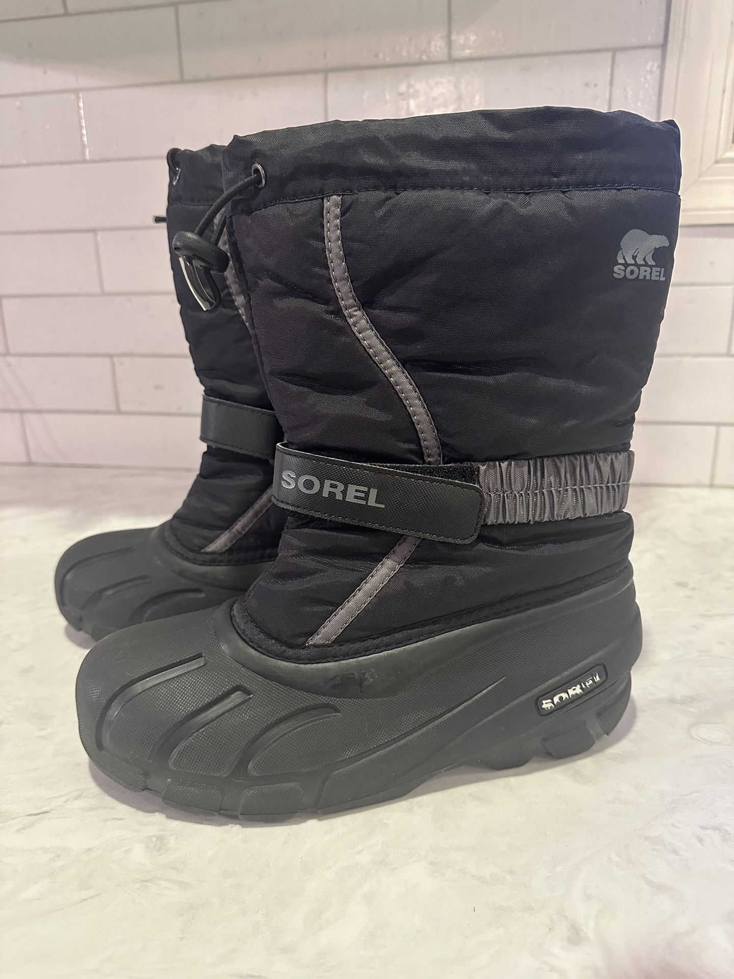 Sorel Snow boots - Youth size 5