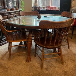 Antique Table Two Folding Leaves/4chairs 