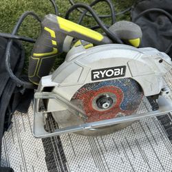 Ryobi Corded Circular Saw With Bag