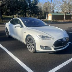 2013 Tesla Model S