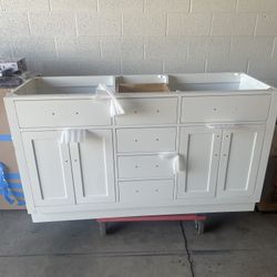 ARIEL Hepburn 60 in. Double Sink Freestanding Bathroom Vanity in White with Carrara White Quartz Top