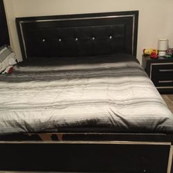 3 Piece King Size  Bedroom Set 