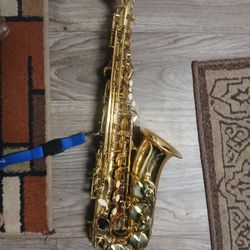 Alto And Tener Saxophone 