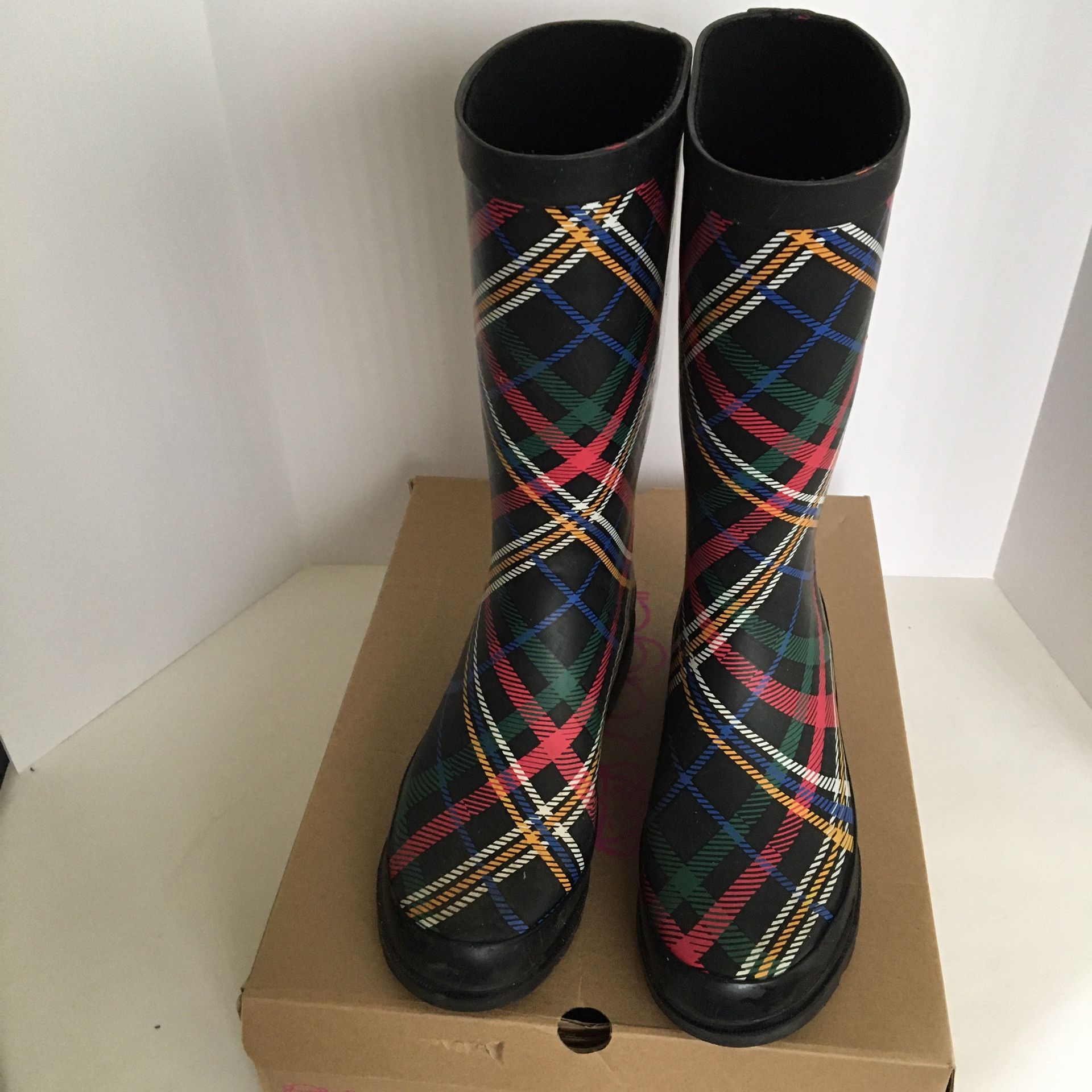   Sugar Black And Plaid Rain boots   Size 9  New