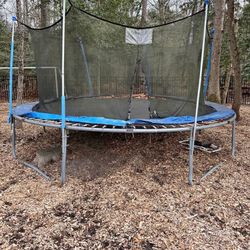 15 Ft Trampoline 