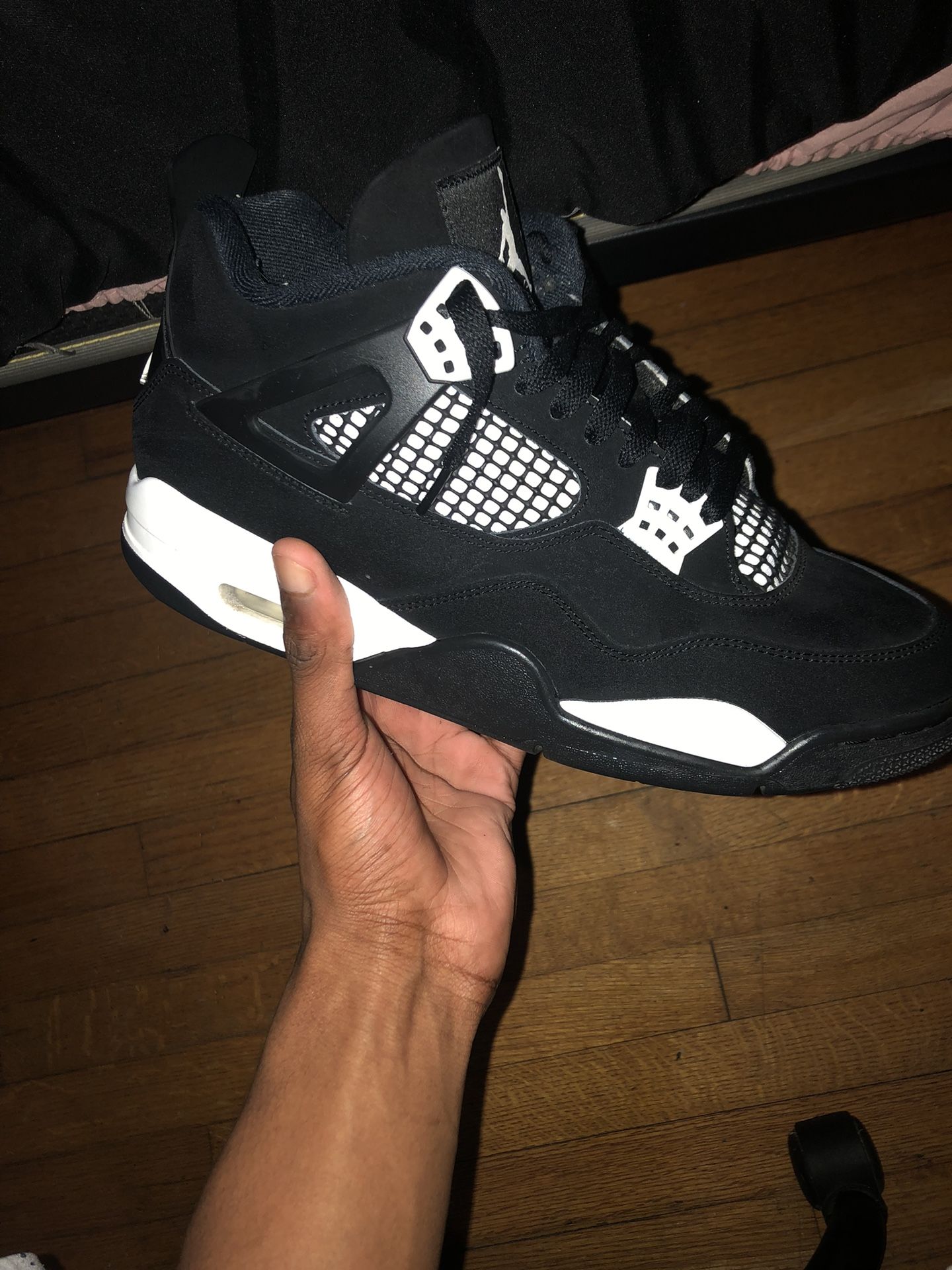 Jordan 4s 