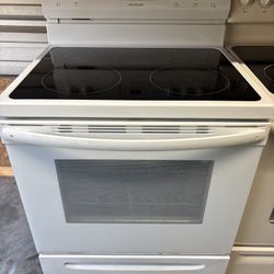 Frigidaire White Range