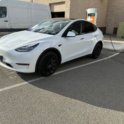 2021 Tesla Long Range 