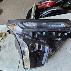 Chevy trax right Headlight oem