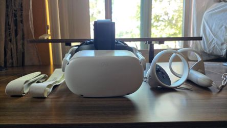 Custom Meta Quest 2 128GB with New KIWI Comfort Strap