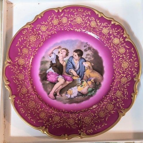 Antique Plate With Original box & Gold leaf
