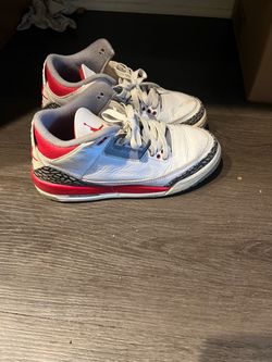 Jordan 3 size 6Y