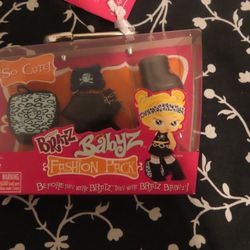 Bratz Babyz Fashion Pack, rock out Fashion Pack - Outfits for Doll NEW
