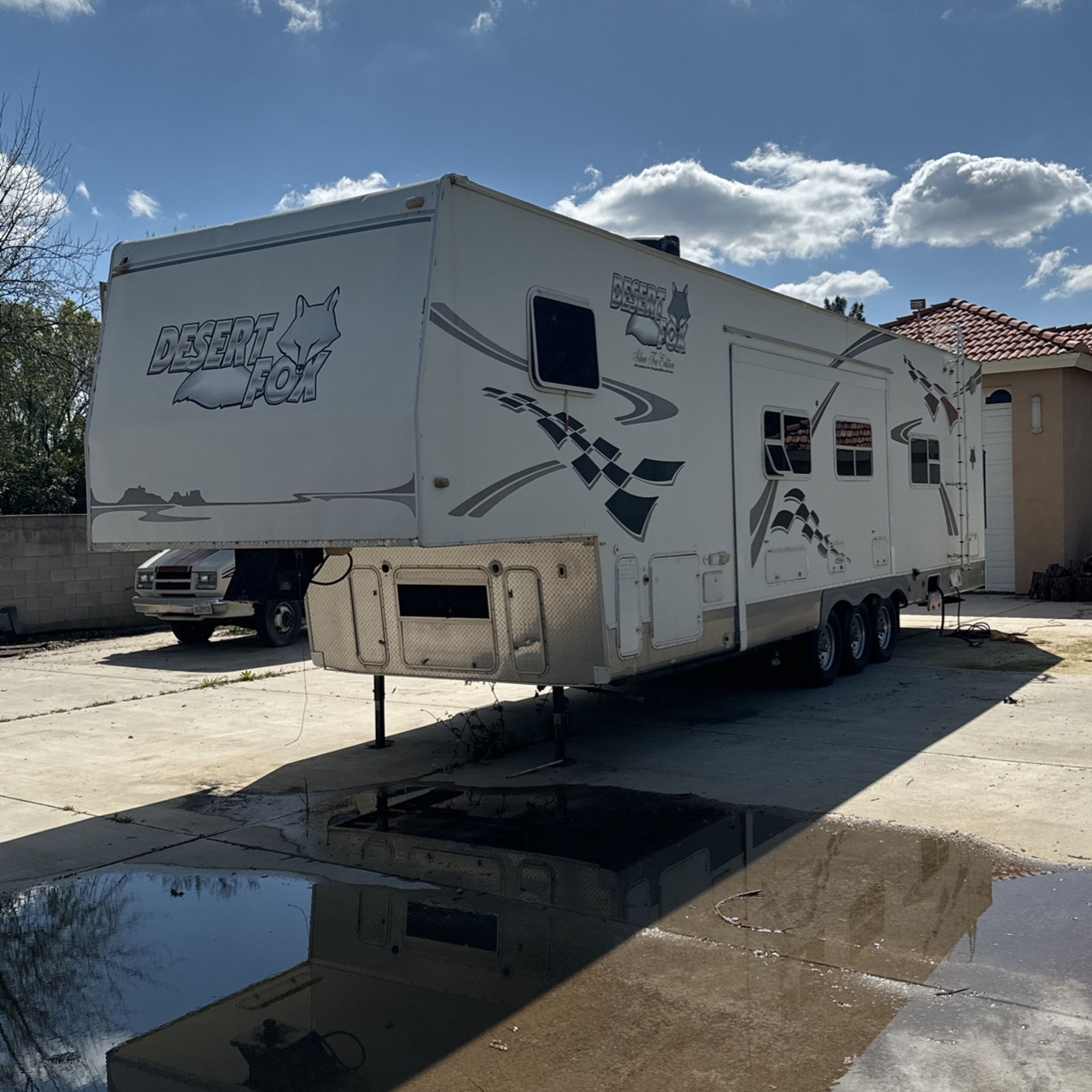 2006 Desert Fox 5th Wheel  Toy Hauler 