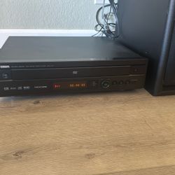 5 Disk Yamaha DVD Player 