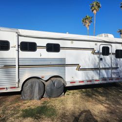2007 ADAM 3hr LQ Horse Trailer-Willing To Do Partial Trade For 2h