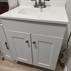 Bathroom vanity countertop