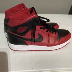 Jordan Mid Size 11