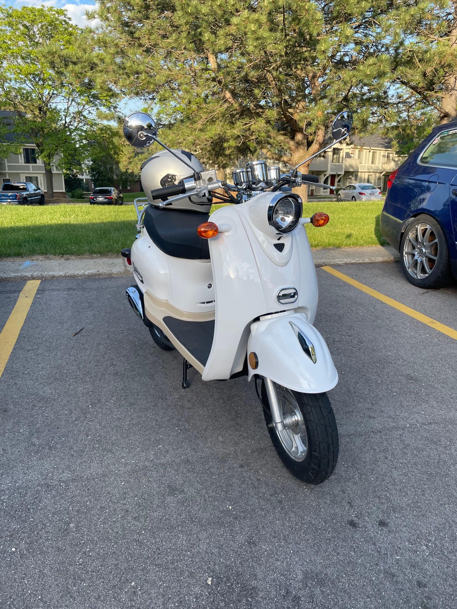 2023 Wolf Islander Scooter