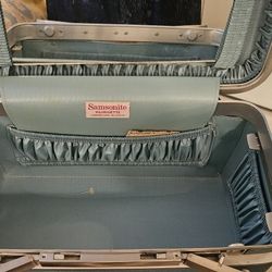 Vintage Samsonite Makeup, Jewelry travel Case