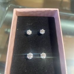 0.5 Ct STUD EARRINGS 