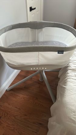 Halo BassiNest swivel sleeper 3.0