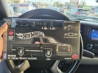 Hot wheels ,/ lego
