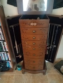 Beautiful tall standing jewelry box