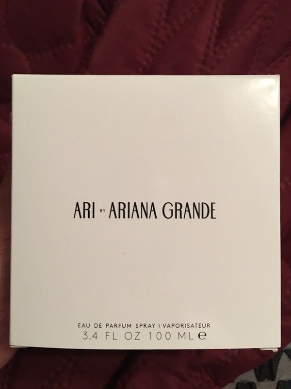 Price Reduced Ariana Grande Ari fragrances 100 ml