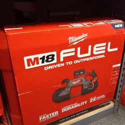 MILWAUKEE M18 FUEL DEEP CUT VARIABLE SPEED BAND SAW (TOOL ONLY)