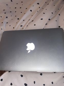 Apple Mac Book