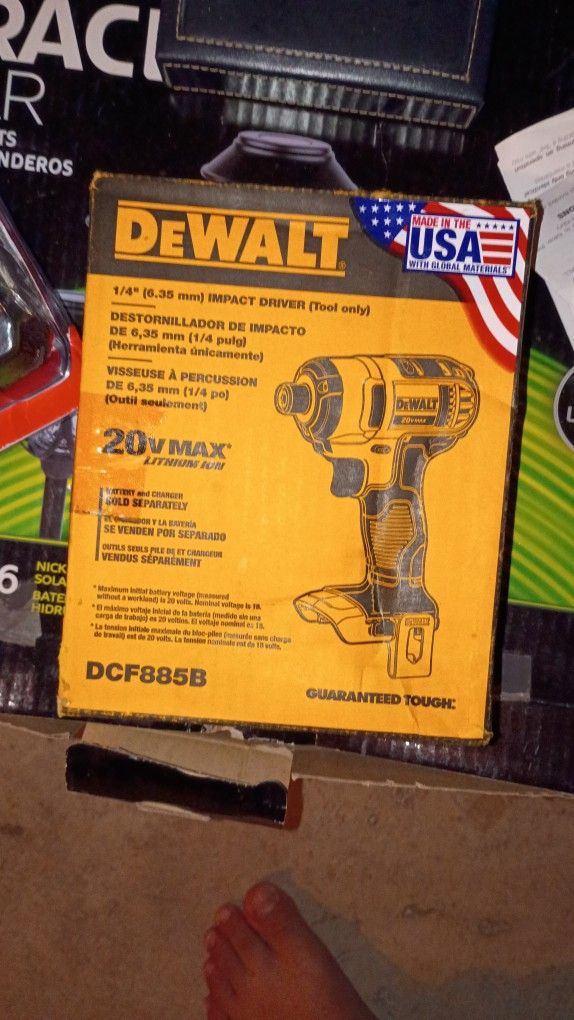 DEWALT 20V Max
