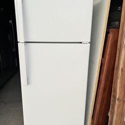White Top & Bottom Refrigerator 30” Wide