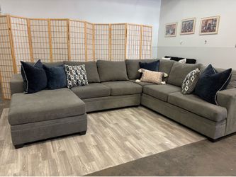 Sectional couch 🛋️