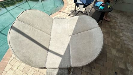 Outdoor Sunbed