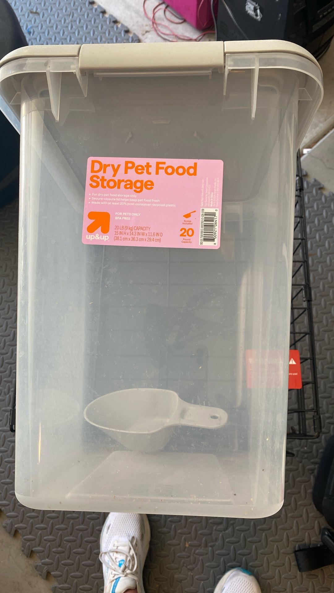 Dry Pet Food Storage Container 20 Pound Capacity 