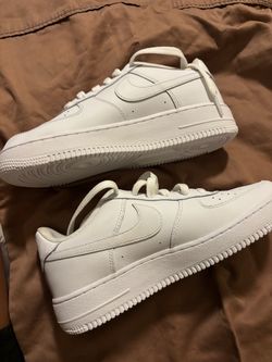 Nike Air Force 1 size 6y in boys (white)