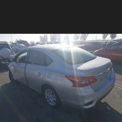 2018 Nissan Sentra(Parts Only)